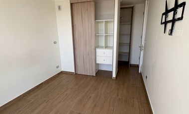 Departamento En Venta De 3 Dorm. En La Cisterna Piscina