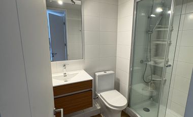 Departamento En Venta De 3 Dorm. En La Cisterna Piscina
