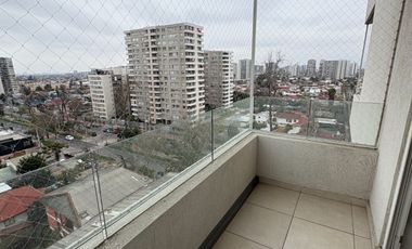 Departamento En Venta De 3 Dorm. En La Cisterna Piscina