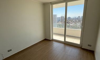 Departamento En Venta De 3 Dorm. En La Cisterna Piscina