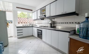 FINCA EN VENTA EN SAN JERONIMO, ANTIOQUIA