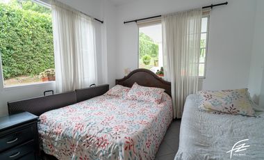 FINCA EN VENTA EN SAN JERONIMO, ANTIOQUIA