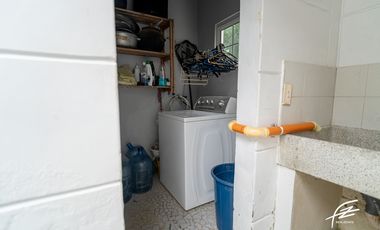 FINCA EN VENTA EN SAN JERONIMO, ANTIOQUIA