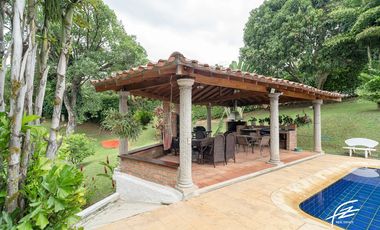 FINCA EN VENTA EN SAN JERONIMO, ANTIOQUIA