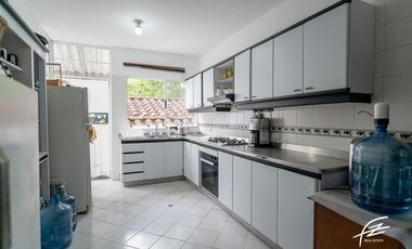 FINCA EN VENTA EN SAN JERONIMO, ANTIOQUIA