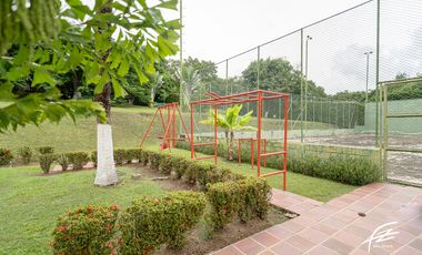 FINCA EN VENTA EN SAN JERONIMO, ANTIOQUIA