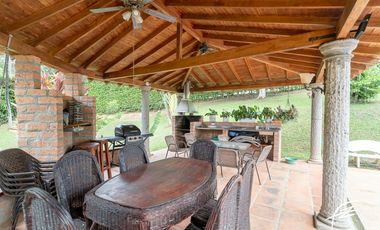 FINCA EN VENTA EN SAN JERONIMO, ANTIOQUIA