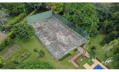 FINCA EN VENTA EN SAN JERONIMO, ANTIOQUIA