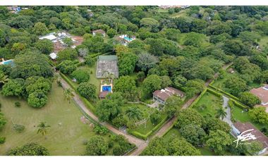 FINCA EN VENTA EN SAN JERONIMO, ANTIOQUIA