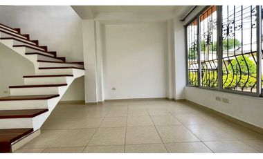 Casa para la venta Bario Jardin Pereira