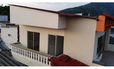 Casa para la venta Bario Jardin Pereira