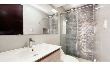 Casa remodelada en venta | Tres pisos - Portales de Niza Palmira Valle