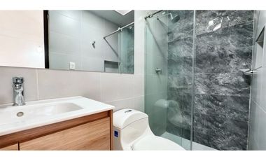 Casa remodelada en venta | Tres pisos - Portales de Niza Palmira Valle