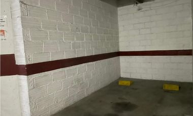 Parqueadero en venta en Sabaneta, sector Aves María