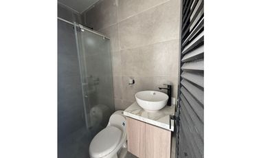 SE VENDE CASA EN EL BARRIO LA CASTELLANA DE MONTERIA