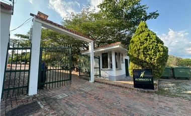 VENTA CASA CAMPESTRE GIRARDOT (MG)