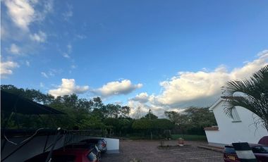 VENTA CASA CAMPESTRE GIRARDOT (MG)