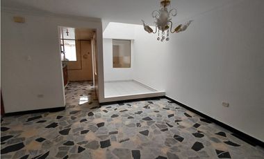 SE VENDE CASA AMPLIA EN SAN PABLO ZIPAQUIR