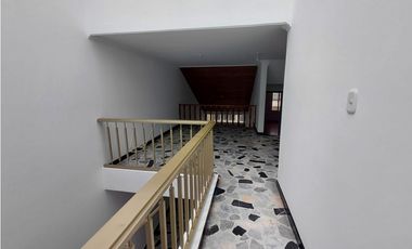 SE VENDE CASA AMPLIA EN SAN PABLO ZIPAQUIR