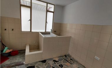 SE VENDE CASA AMPLIA EN SAN PABLO ZIPAQUIR