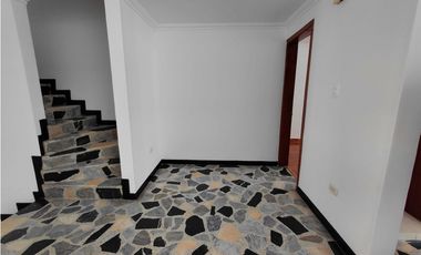 SE VENDE CASA AMPLIA EN SAN PABLO ZIPAQUIR