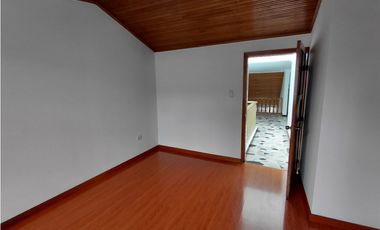 SE VENDE CASA AMPLIA EN SAN PABLO ZIPAQUIR