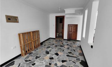 SE VENDE CASA AMPLIA EN SAN PABLO ZIPAQUIR