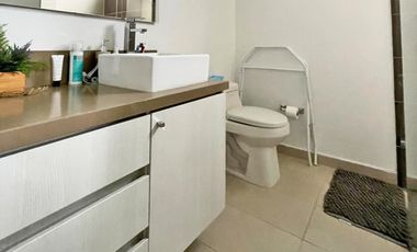 Vendo moderno apto con vista a verde en El Encierro, El Poblado