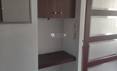 ARRIENDA DEPTO. A PASOS DE METRO IRARRAZAVAL $430.000 DEPTO.  1D Y 1B CON  1 ESTAC. Y AMPLIA TERRAZA