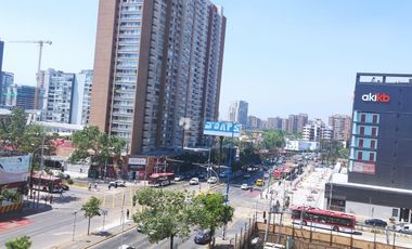 ARRIENDA DEPTO. A PASOS DE METRO IRARRAZAVAL $430.000 DEPTO.  1D Y 1B CON  1 ESTAC. Y AMPLIA TERRAZA