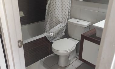 ARRIENDA DEPTO. A PASOS DE METRO IRARRAZAVAL $430.000 DEPTO.  1D Y 1B CON  1 ESTAC. Y AMPLIA TERRAZA