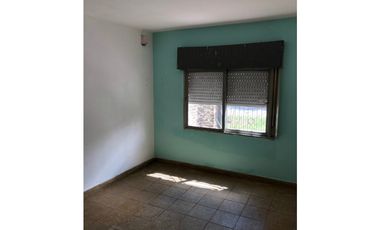 JOFRÉ 4579, entre Tinogasta y Zeppelin, Isidro Casanova