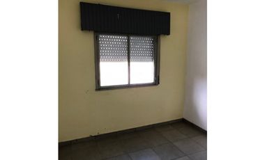 JOFRÉ 4579, entre Tinogasta y Zeppelin, Isidro Casanova