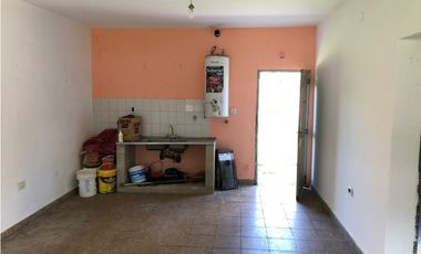 JOFRÉ 4579, entre Tinogasta y Zeppelin, Isidro Casanova