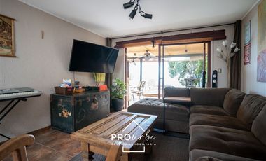 Casa en Venta en Casa con vista a Stgo. en Álvaro Casanova