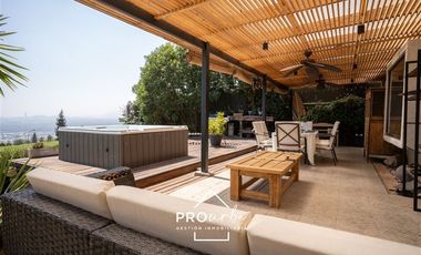 Casa en Venta en Casa con vista a Stgo. en Álvaro Casanova