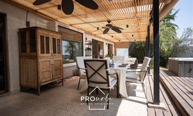 Casa en Venta en Casa con vista a Stgo. en Álvaro Casanova