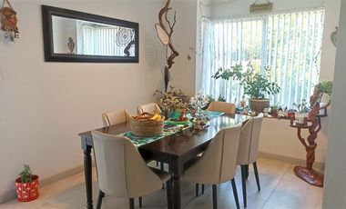 Casa en Arriendo en AVDA LOS CORRALEROS 2731