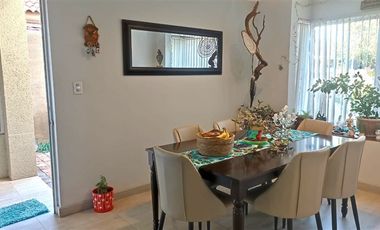 Casa en Arriendo en AVDA LOS CORRALEROS 2731