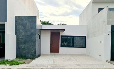 Casa en Venta Lomas de la Rioja | Un piso gran comodidad