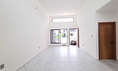 Casa en Venta Lomas de la Rioja | Un piso con 3 recámaras
