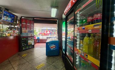 MINIMARKET CON COMIDA AL PASO, CLIENTELA FIDELIZADA