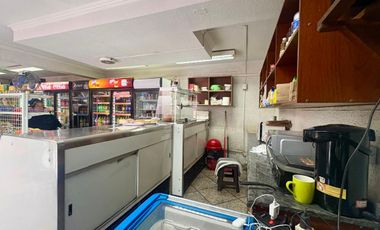 MINIMARKET CON COMIDA AL PASO, CLIENTELA FIDELIZADA