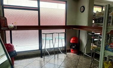 MINIMARKET CON COMIDA AL PASO, CLIENTELA FIDELIZADA