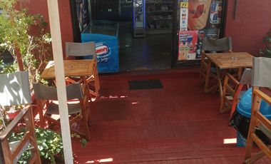 MINIMARKET CON COMIDA AL PASO, CLIENTELA FIDELIZADA