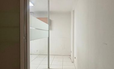 OFICINA 25 M2 EN PROVIDENCIA CERCANA A METRO