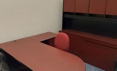 Rento extensa oficina a 3 cuadras del Aeropuerto de la Ciudad de México.