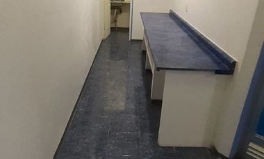 Rento extensa oficina a 3 cuadras del Aeropuerto de la Ciudad de México.