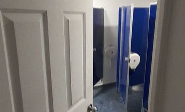 Rento extensa oficina a 3 cuadras del Aeropuerto de la Ciudad de México.