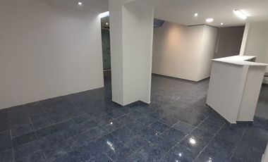 Rento extensa oficina a 3 cuadras del Aeropuerto de la Ciudad de México.